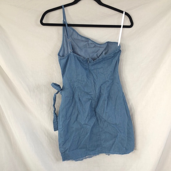 About Us Dress Size S - Picture 10 of 12